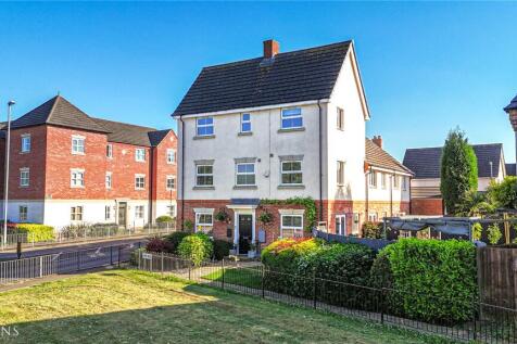 5 bedroom house for sale