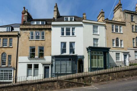 6 bedroom terraced house for sale