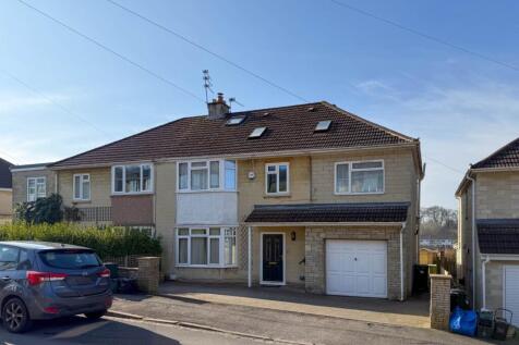 5 bedroom semi-detached house for sale