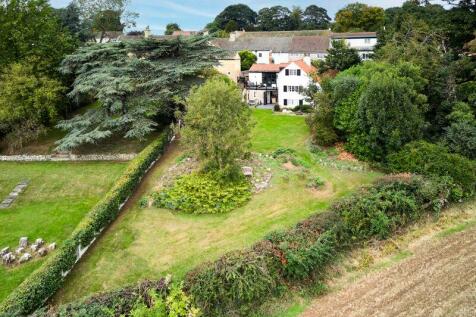 4 bedroom character property for sale