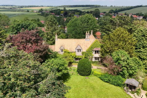 7 bedroom detached house for sale