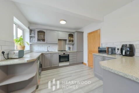 Kings Road, London Colney, St.... 3 bed semi