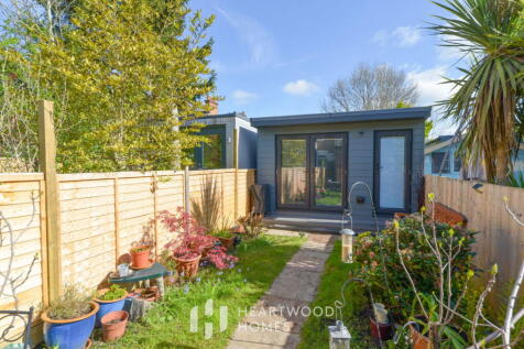Boundary Road, St. Albans, AL1 4DW 2 bed terraced house for sale