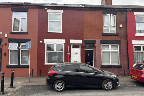 4 bedroom terraced house for sale