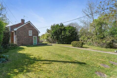 Potash Corner, Clopton, IP13 2 bed cottage for sale