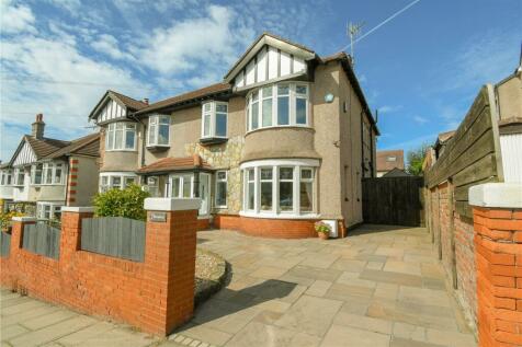 4 bedroom semi-detached house for sale