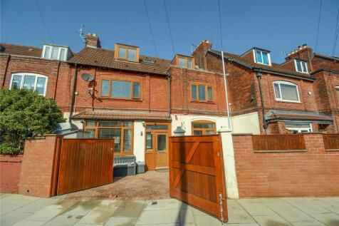 6 bedroom terraced house for sale