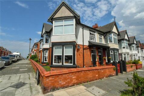 6 bedroom semi-detached house for sale