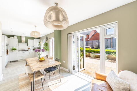 Southampton SO31 5 bed detached house for sale