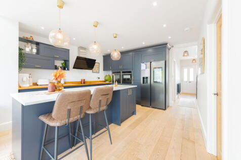 Norwich Road, Southampton SO18 3 bed detached house for sale