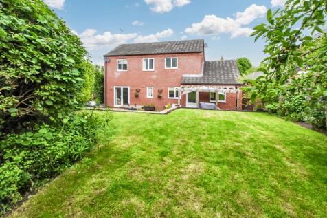 Acorn House, Runcorn Road, Barnton, 4 bed detached house for sale