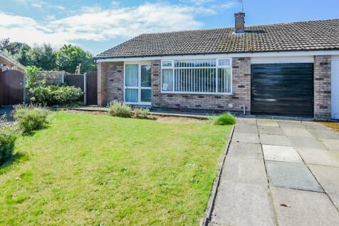 3 bedroom semi-detached bungalow for sale