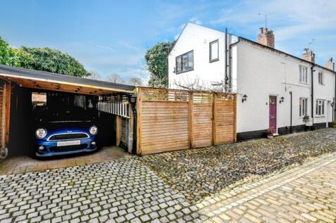 2 bedroom end of terrace house for sale