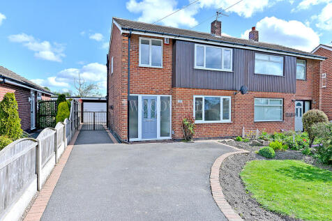3 bedroom semi-detached house for sale