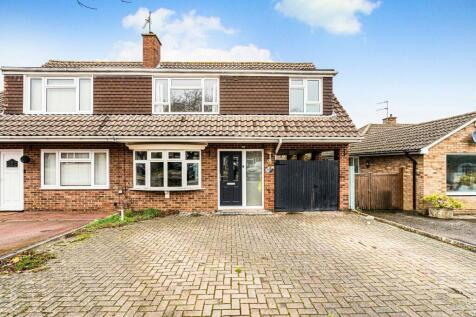 Nettleton Road, Cheltenham... 4 bed semi