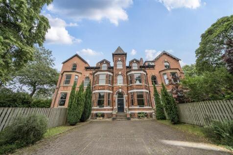8 bedroom house for sale