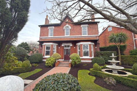 Cambridge Road, Southport PR9 5 bed detached house for sale