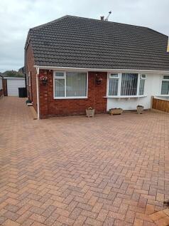 2 bedroom semi-detached bungalow for sale