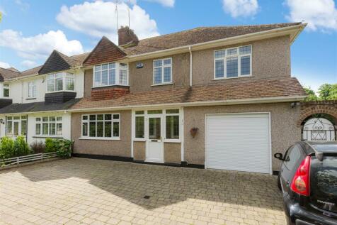 5 bedroom semi-detached house for sale