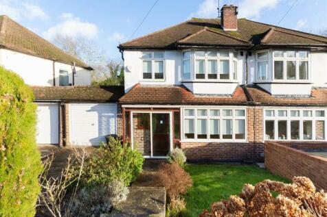 3 bedroom semi-detached house for sale