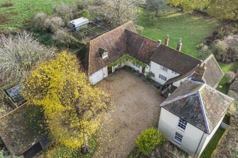 Bulls Lane, Welham Green North Mymms... 5 bed farm house for sale