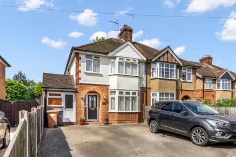 Holloways Lane, Hatfield AL9 3 bed semi
