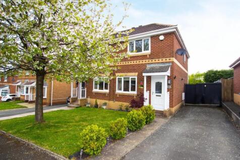 3 bedroom semi-detached house for sale