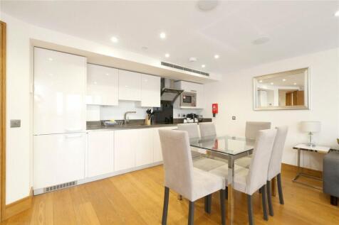 3 bedroom flat for sale