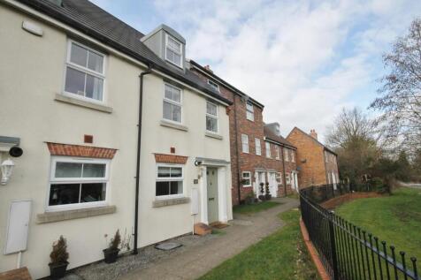 3 bedroom town house for sale