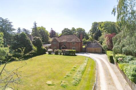 6 bedroom detached house for sale