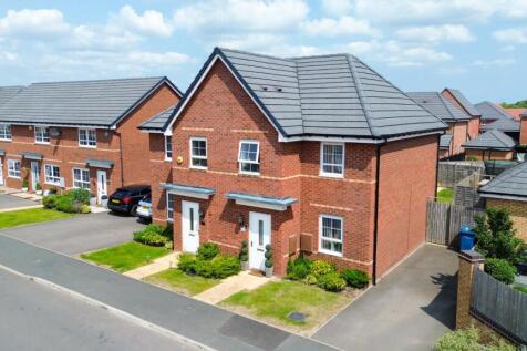 3 bedroom semi-detached house for sale
