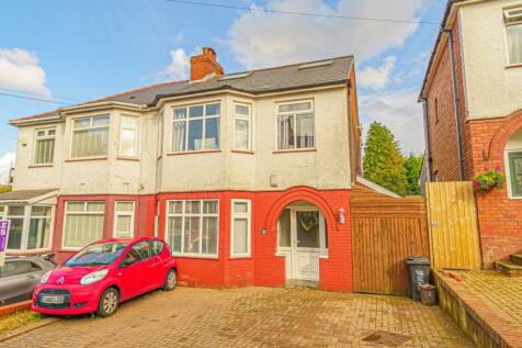 4 bedroom semi-detached house for sale