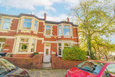 St. Johns Road, Newport, NP19 4 bed terraced house for sale