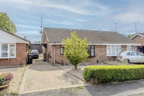 2 bedroom semi-detached bungalow for sale