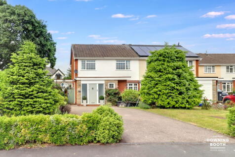 4 bedroom semi-detached house for sale