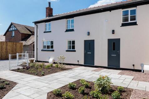 2 bedroom mews property for sale