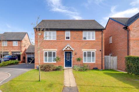 4 bedroom detached house for sale