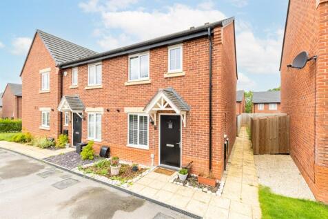 3 bedroom end of terrace house for sale