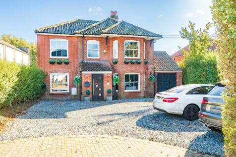 5 bedroom detached house for sale