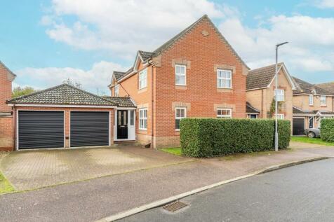 4 bedroom detached house for sale