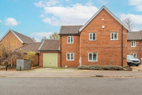 Oak Meadow, Shipdham, IP25 4 bed detached house for sale