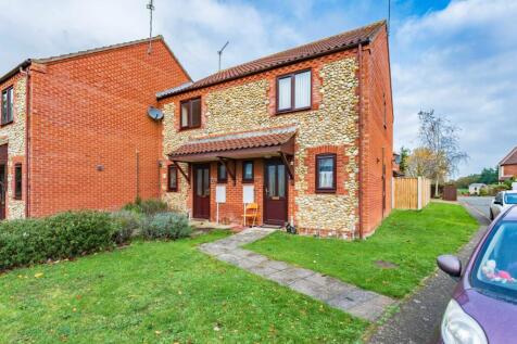 Hares Close, Little Snoring 2 bed end of terrace house for sale