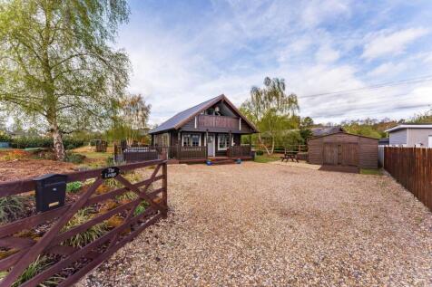 Common Road, Pentney 3 bed detached house for sale