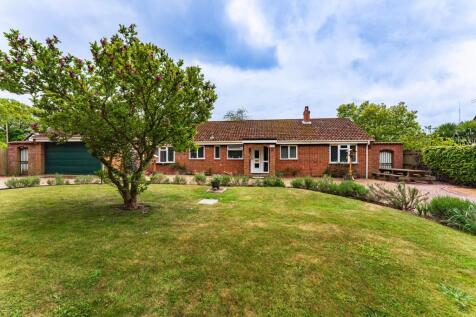 Norwich Road, Colton 4 bed bungalow for sale