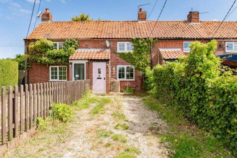 Low Road, North Tuddenham 2 bed terraced house for sale