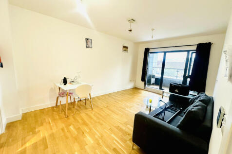 1 bedroom flat for sale