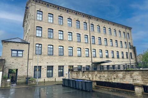 The Locks, Bingley, Bradford, BD16 1 bed flat for sale