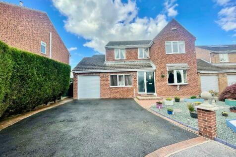 5 bedroom detached house for sale