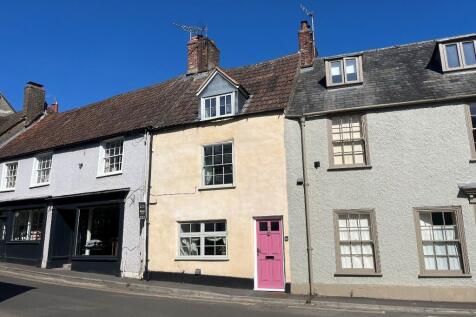 2 bedroom town house for sale