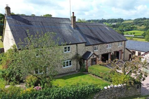 8 bedroom detached house for sale